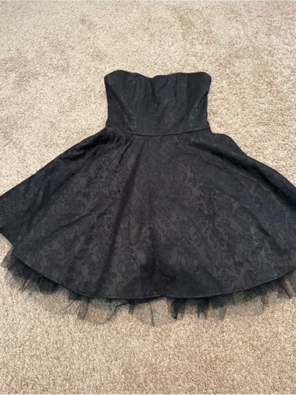 Forever 21 Black Jacquard Strapless Fit & Flare Dress Size Small